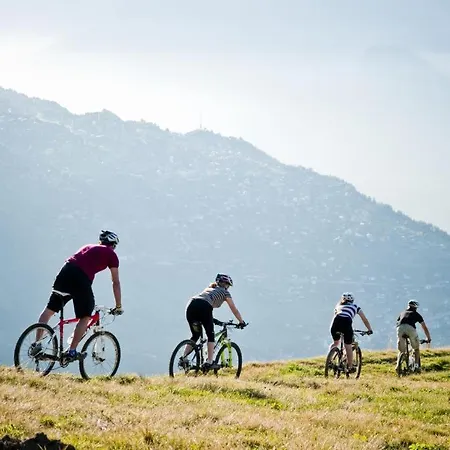 Cosy For 4 Near Lift, Cretes B24 *