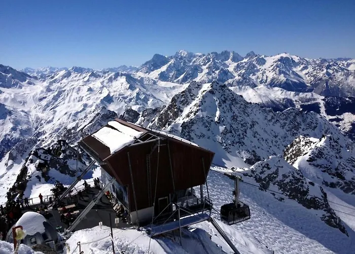 Apartament Cosy For 4 Near Lift, Cretes B24